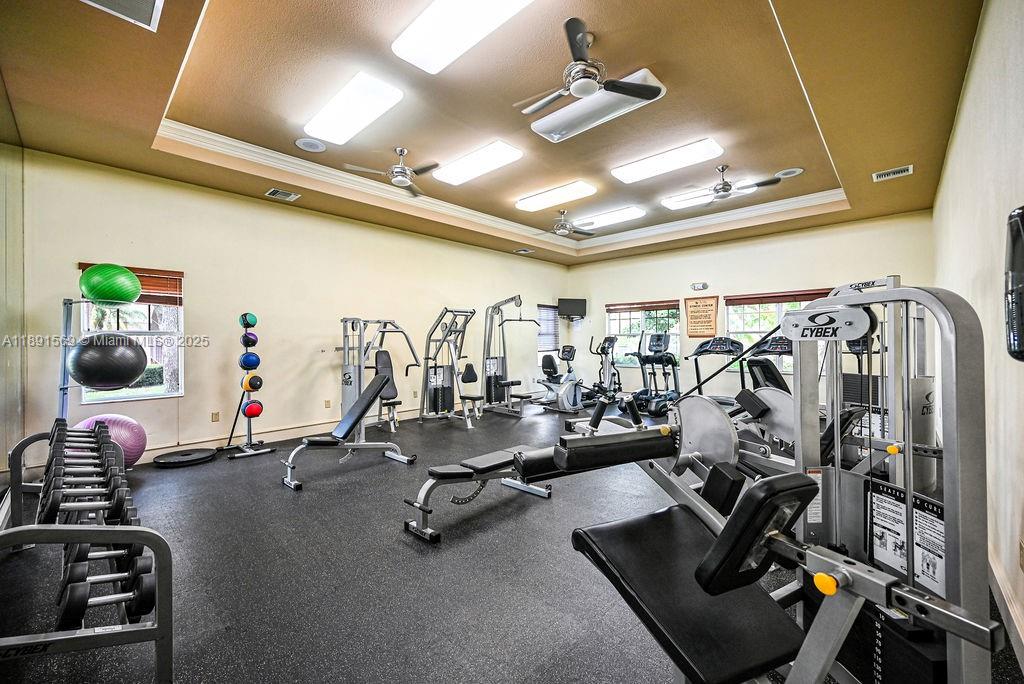 VILLAS AT EMERALD DUNES C - Residential Lease