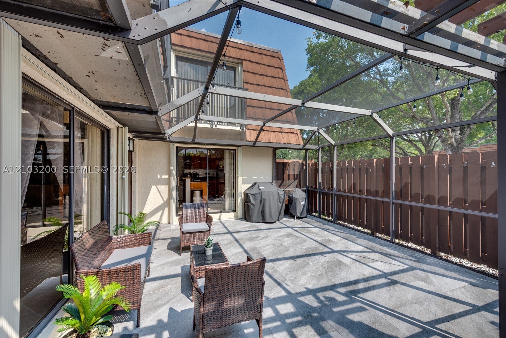 835 SW 118th Ter 835