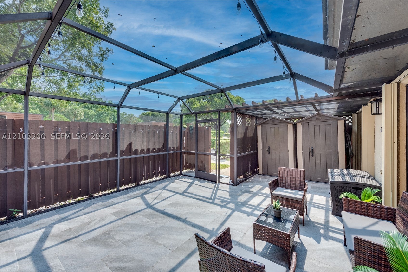 835 SW 118th Ter 835