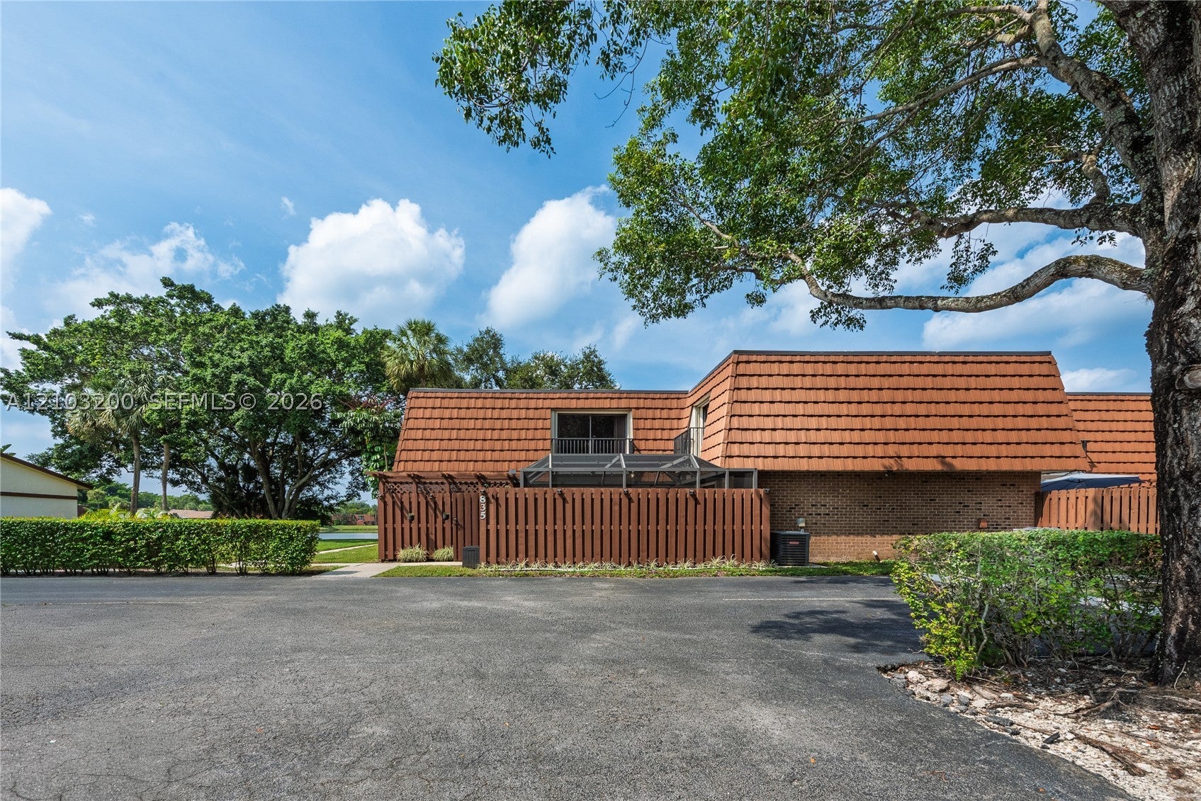 835 SW 118th Ter 835