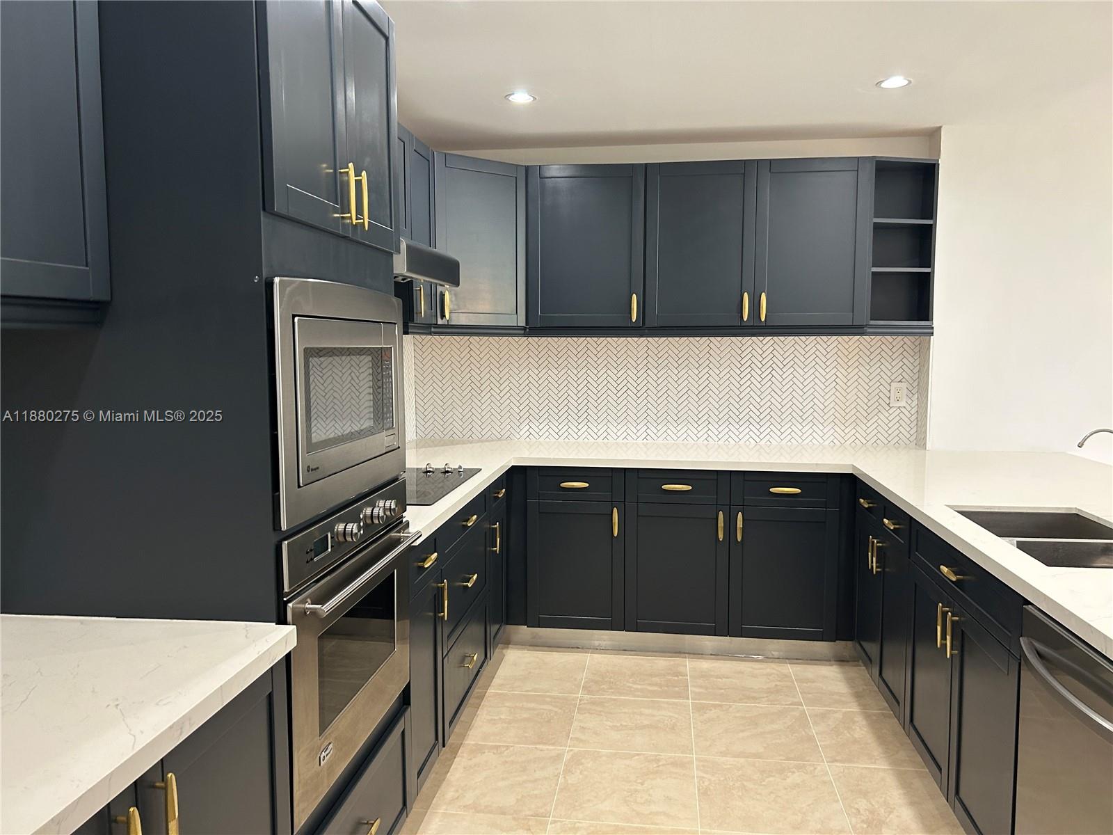 OCEANSOUND - Residential Lease