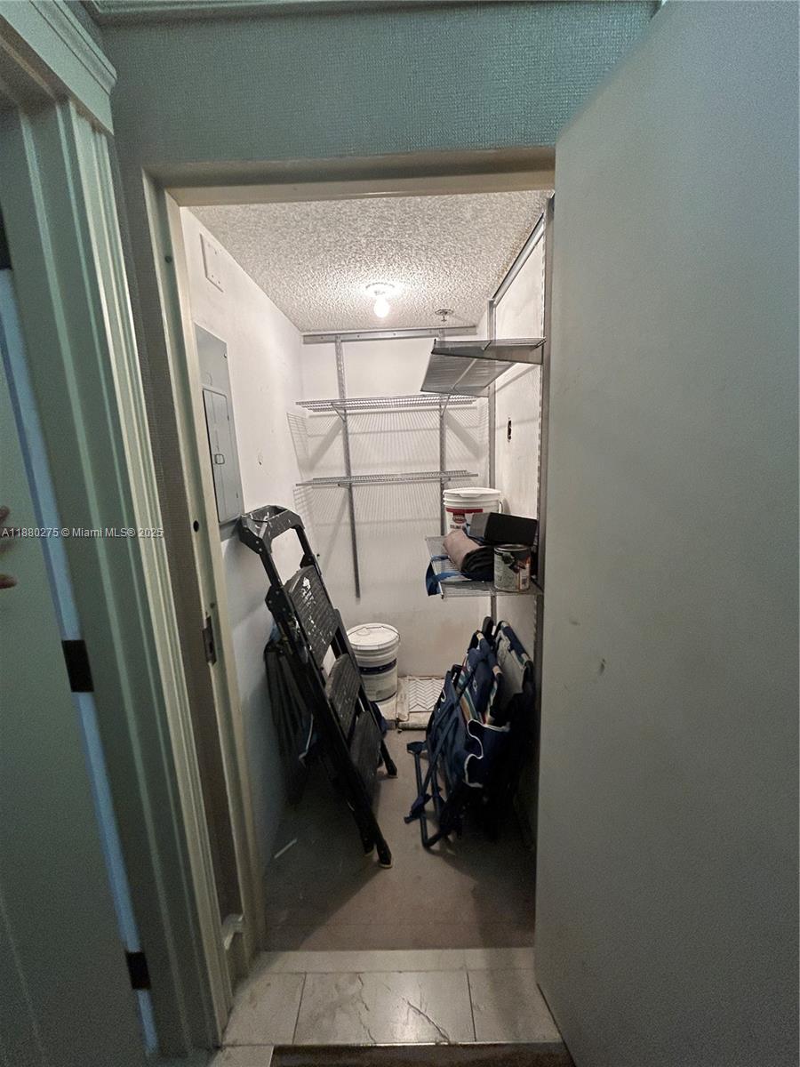 OCEANSOUND - Residential Lease