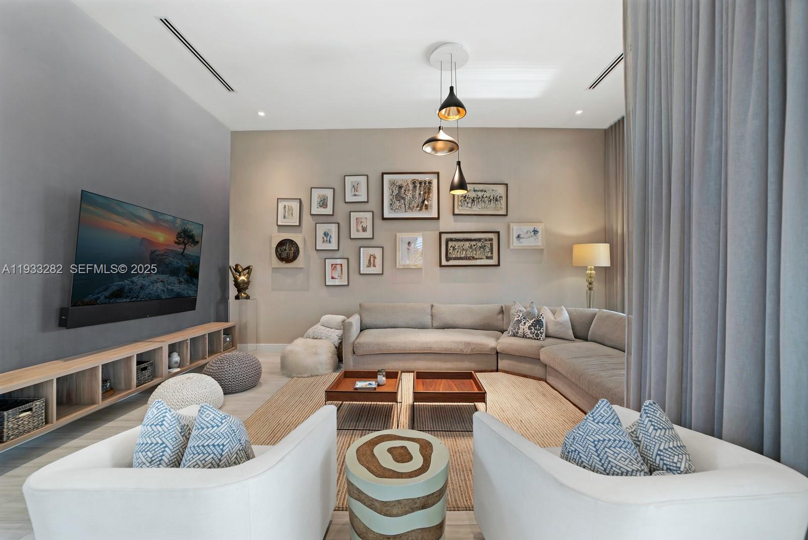 SAN SOUCI ESTATES - Residential