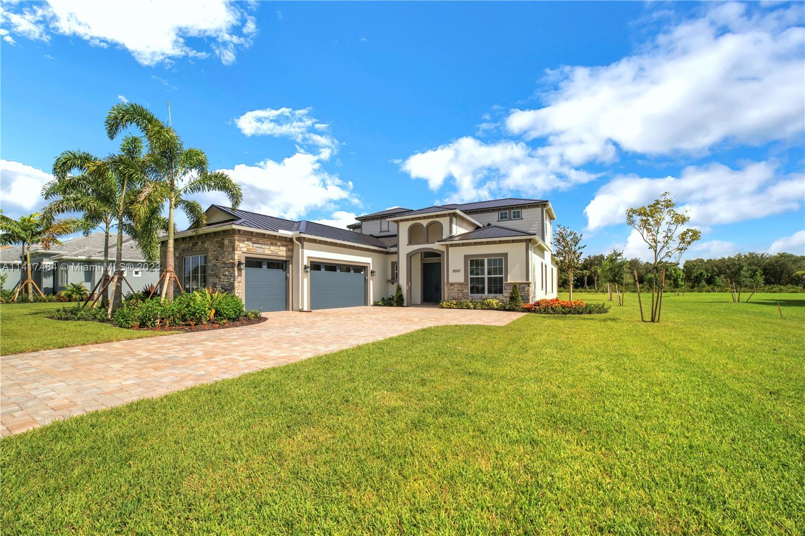 Property for Sale at 20157 Se Bridgewater Dr, Jupiter, Palm Beach County, Florida - Bedrooms: 5 
Bathrooms: 5  - $2,575,000