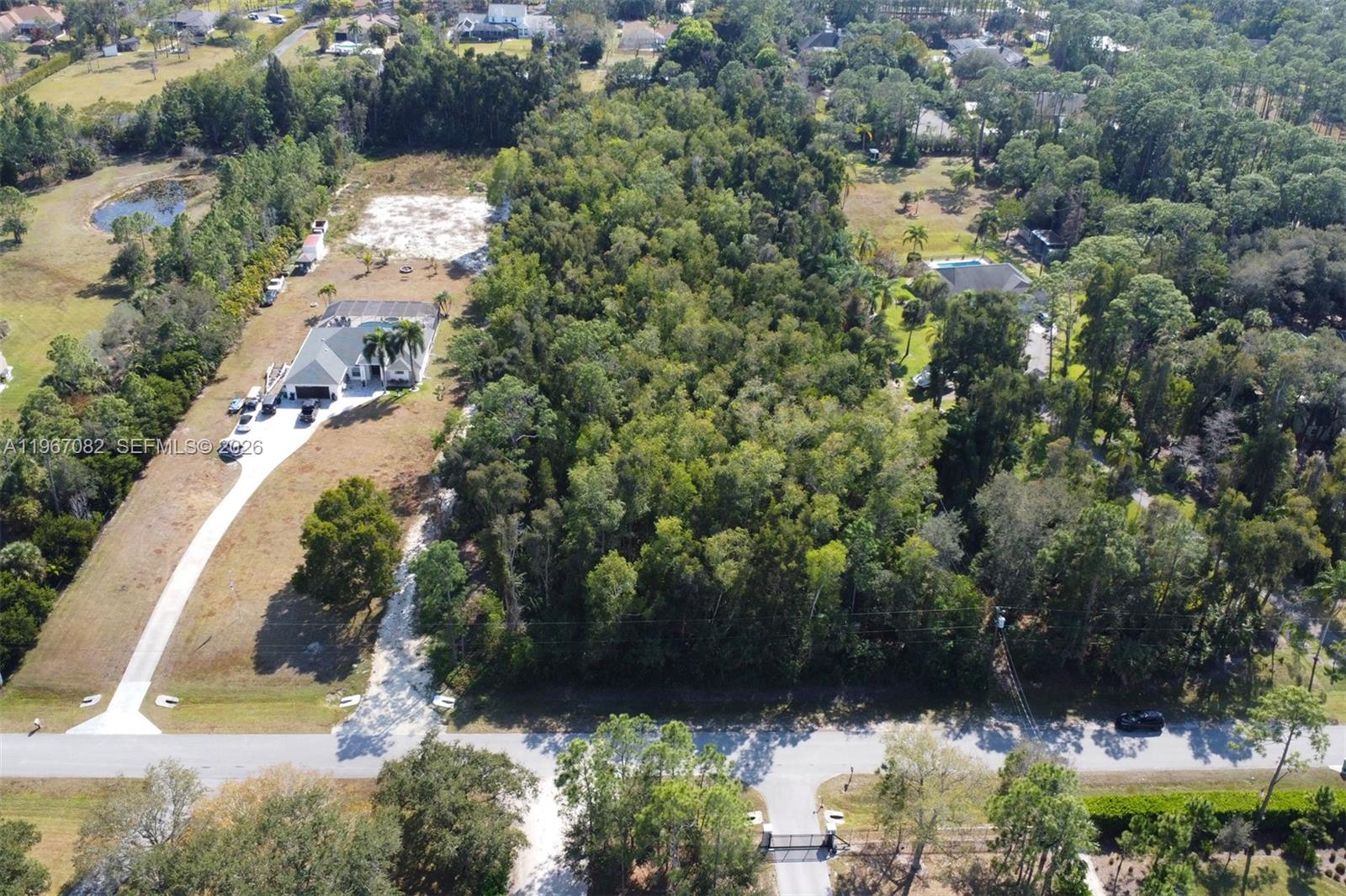 GOLDEN GATE EST - Land