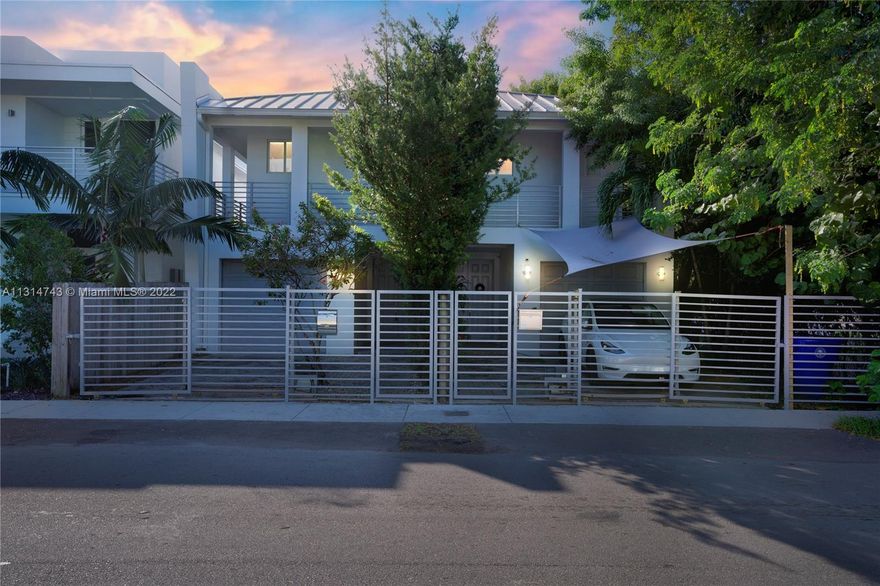 Two spacious townhouses, each with three bedrooms, two full and one half bathrooms. Entry foyers lead to modern, fully-equipped kitchens with custom cabinetry, which flow perfectly into open and spacious living areas filled with beautiful natural light. The main suites include a walk-in closet, balcony and stylish bathrooms with Jacuzzis, large showers and double vanities. Highlights include lush plant-filled back patios, cleverly concealed stacked washer and dryers, one-car garage, driveway and storage spaces.PRICE IS FOR BOTH TOWNHOMES-  Townhomes in the same street are being sold for the same price, just for 1 townhouse.