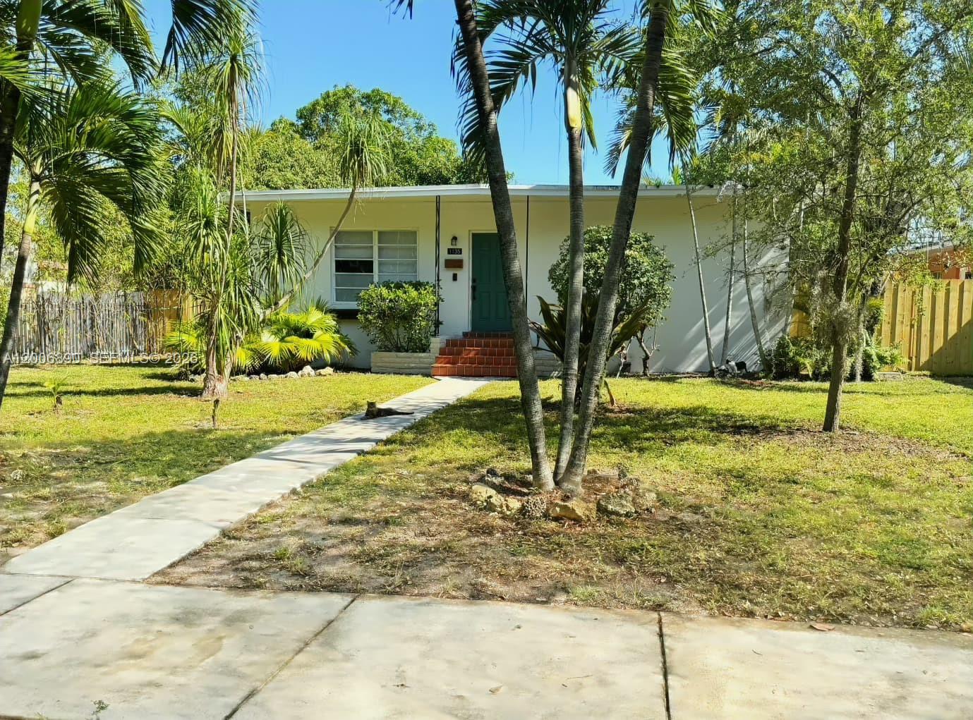 1135 NE 133rd St, North Miami FL 33161