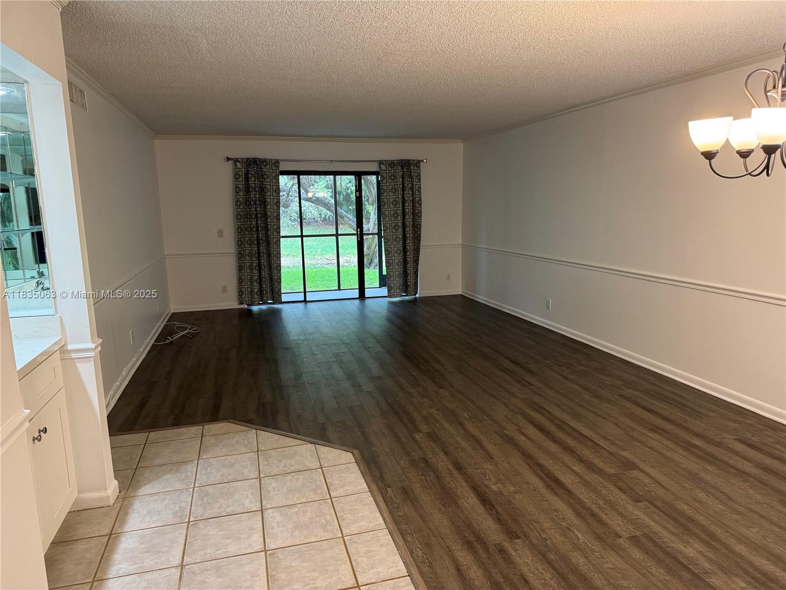 417 Lakeview Dr 104