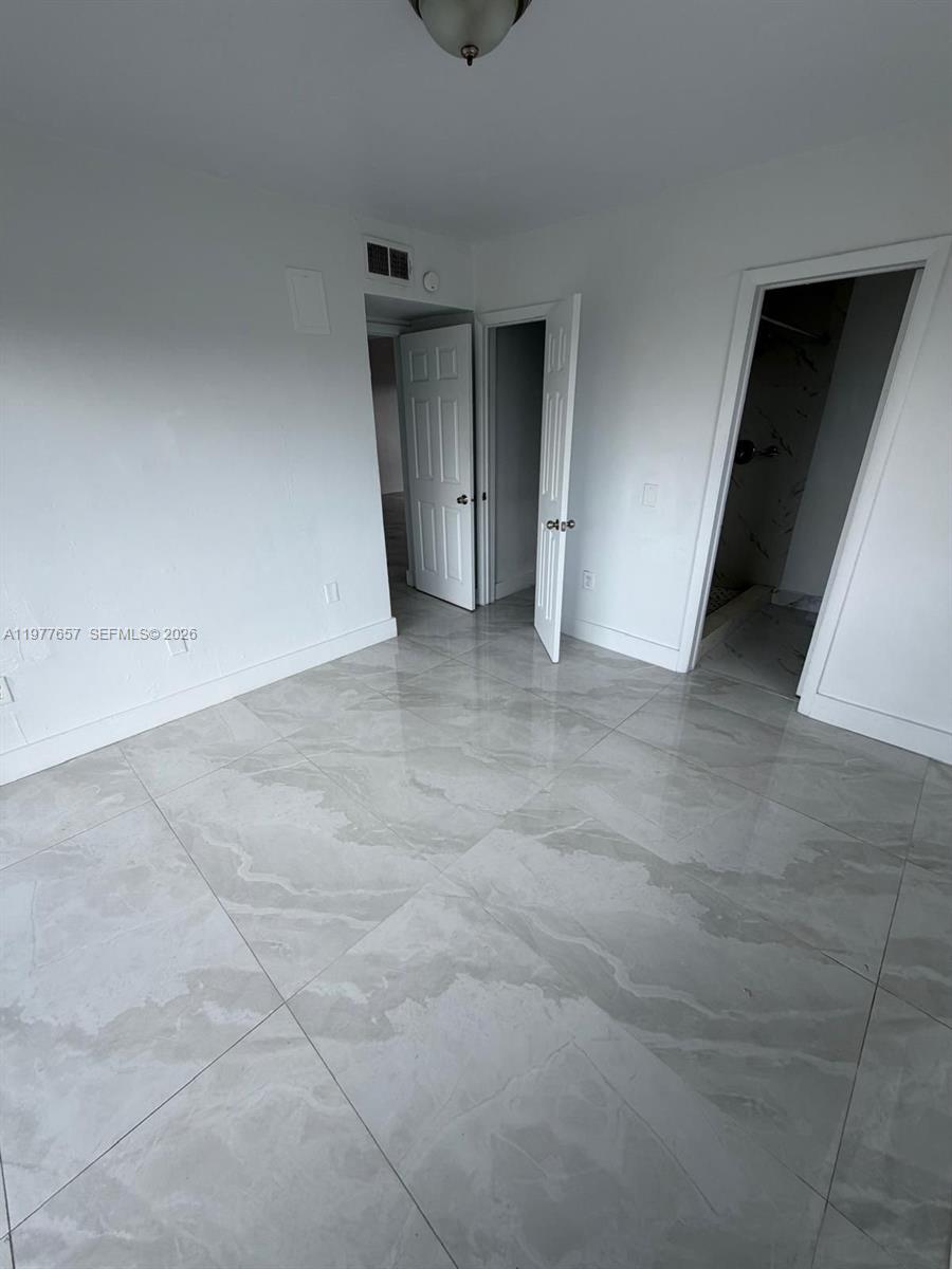 TWELFTH ST MANORS 1ST ADD - Residential Lease