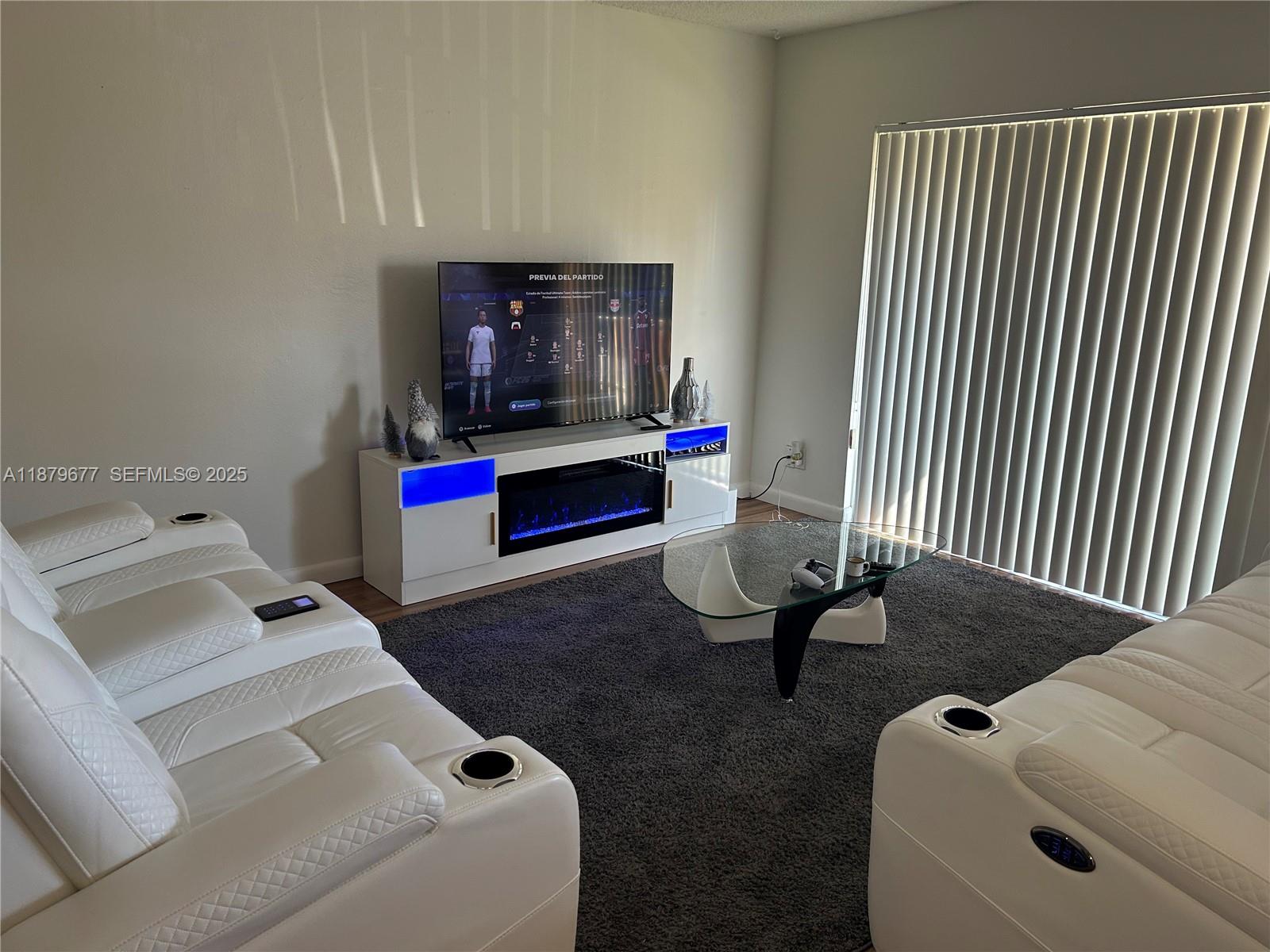 VENETIAN GARDENS AT COUNT - Residential