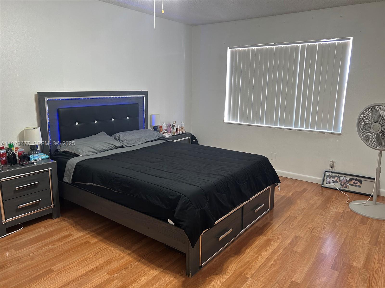 VENETIAN GARDENS AT COUNT - Residential