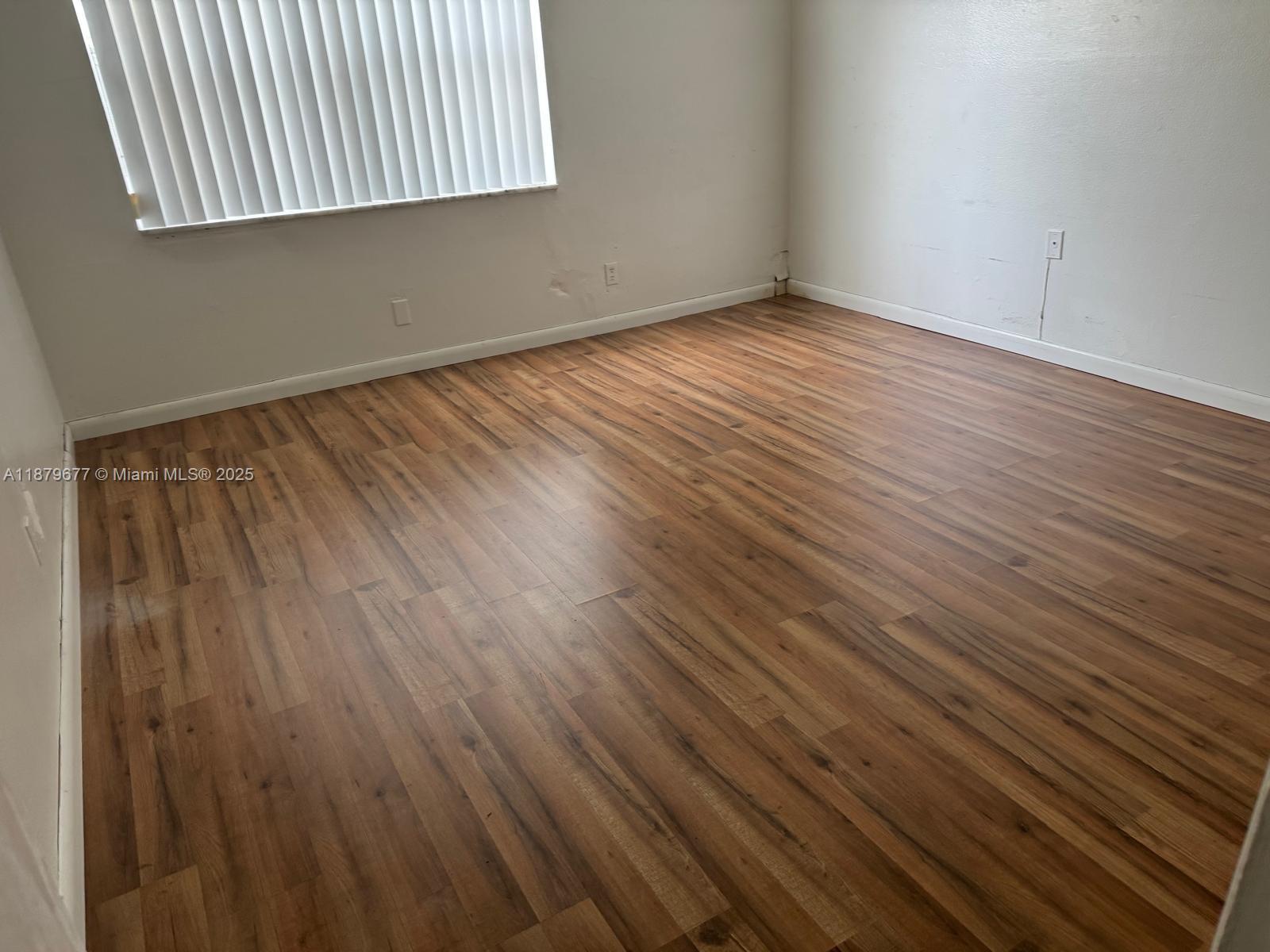 VENETIAN GARDENS AT COUNT - Residential