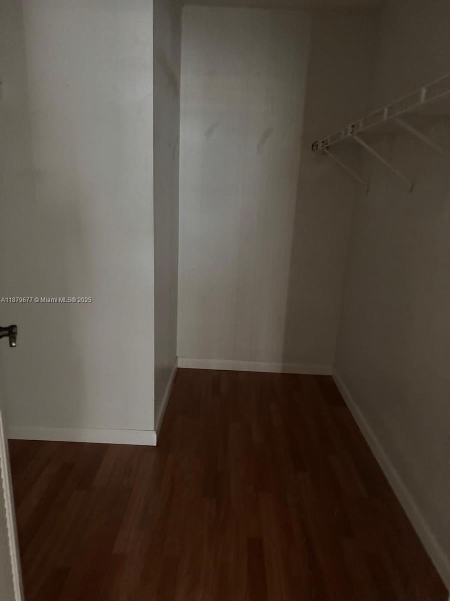 VENETIAN GARDENS AT COUNT - Residential