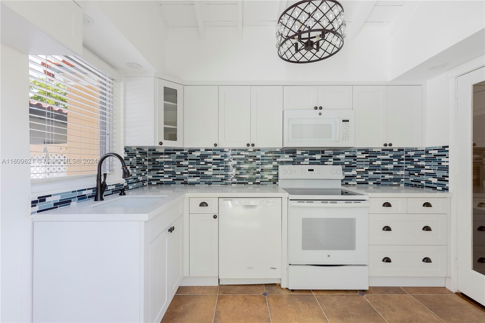 CORAL GABLES GRANADA SEC - Residential Lease