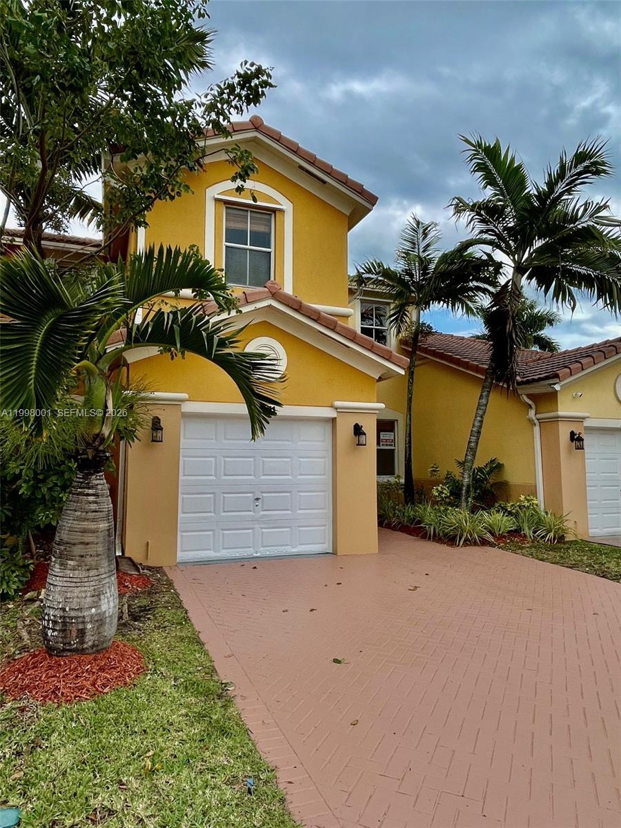 VILLAS DEL CAMPO SUB - Residential Lease