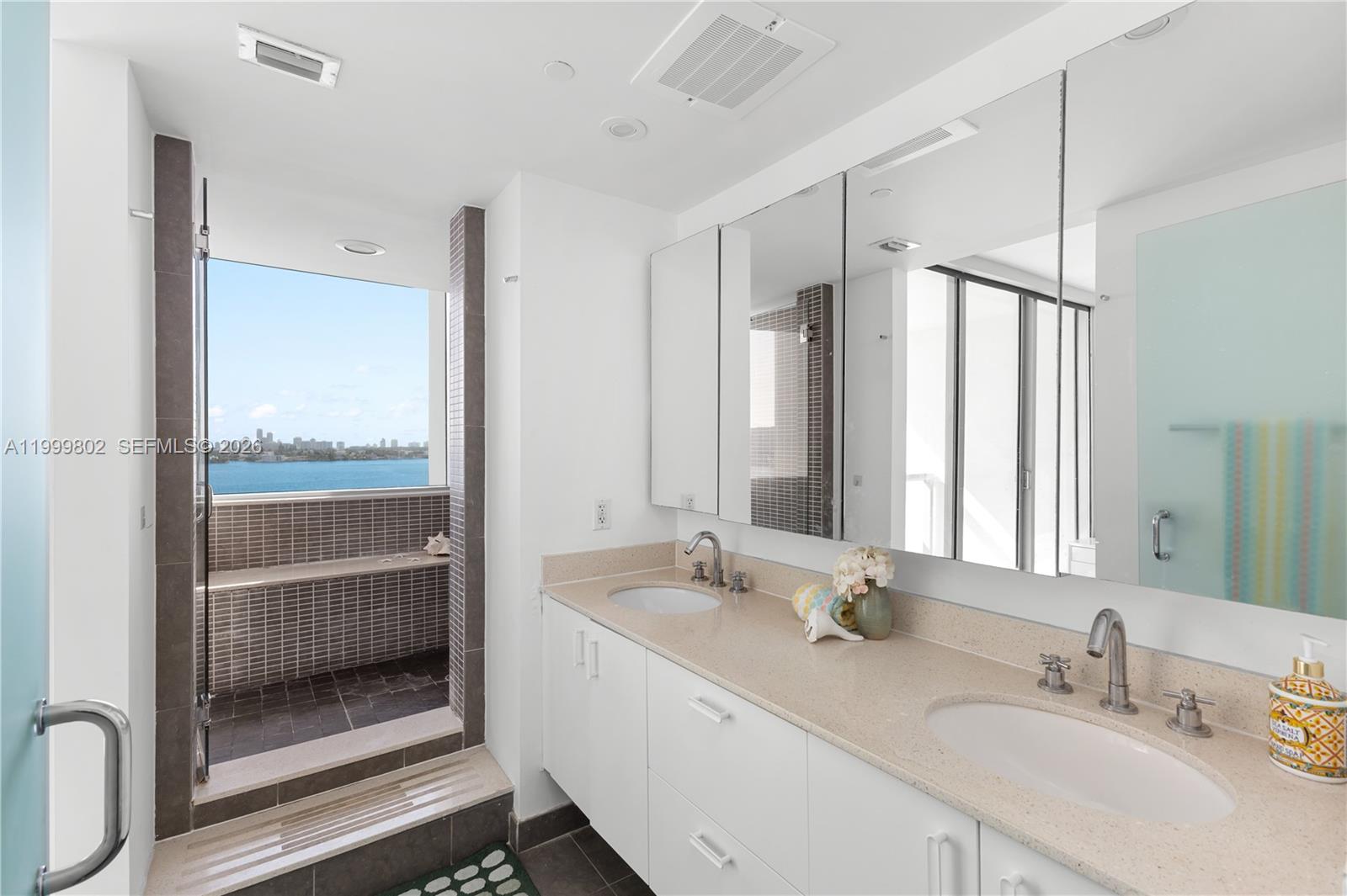 Harbour Island - Residential