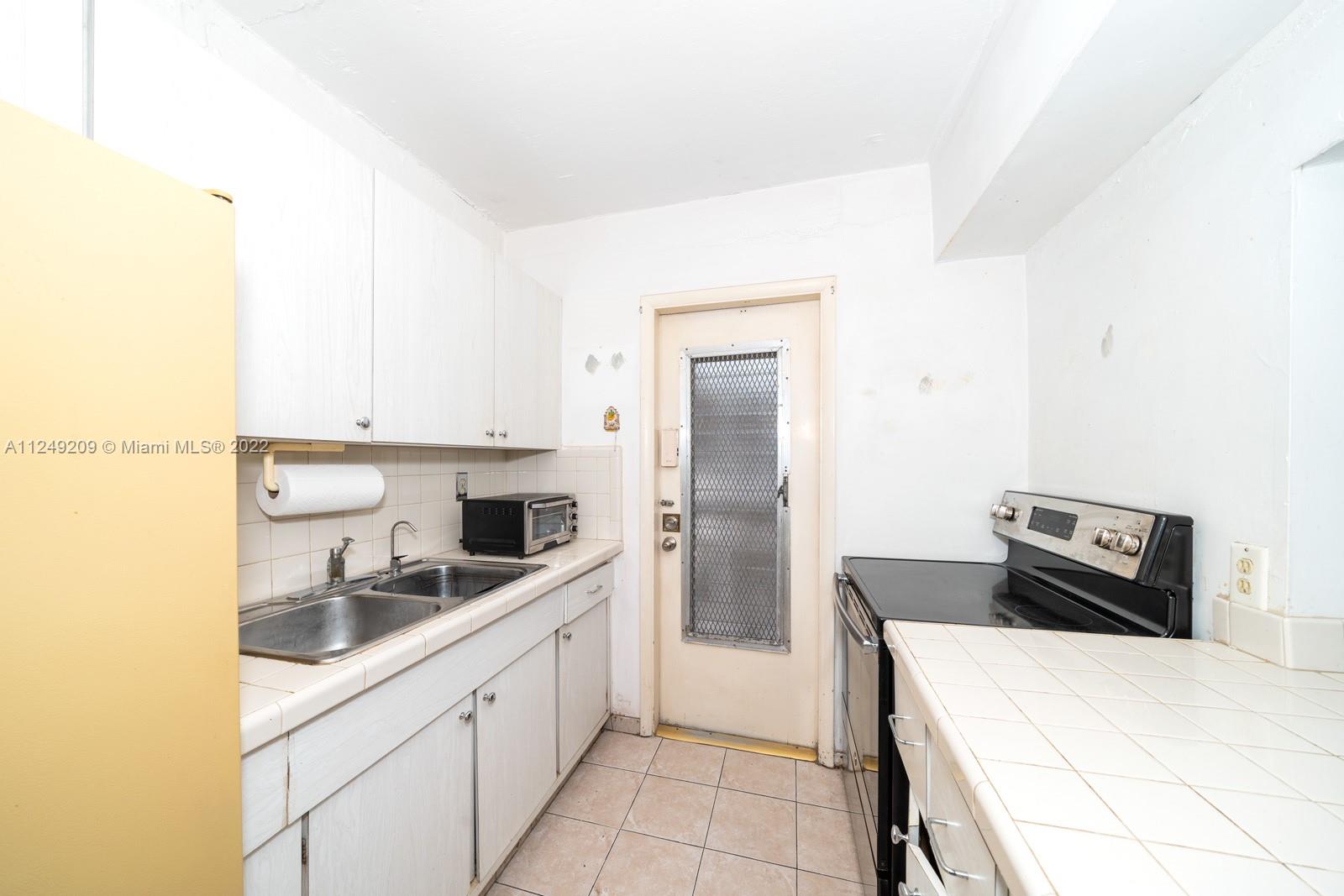 LEE MANOR CONDO - Residential