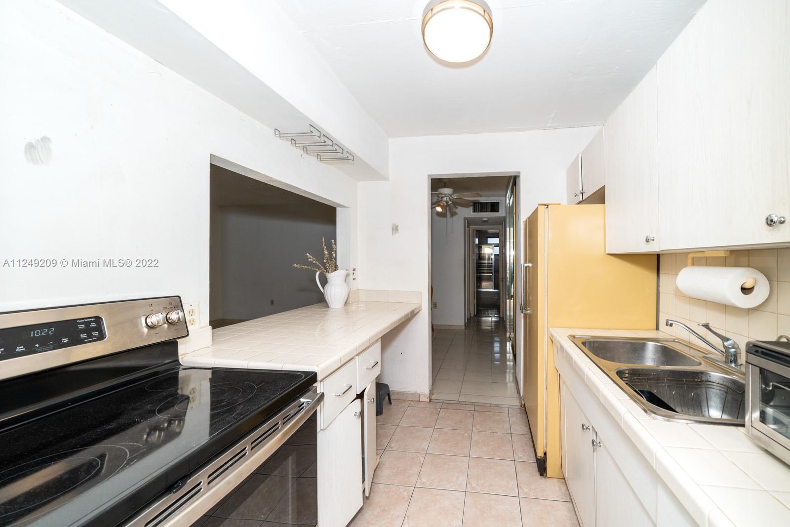 LEE MANOR CONDO - Residential