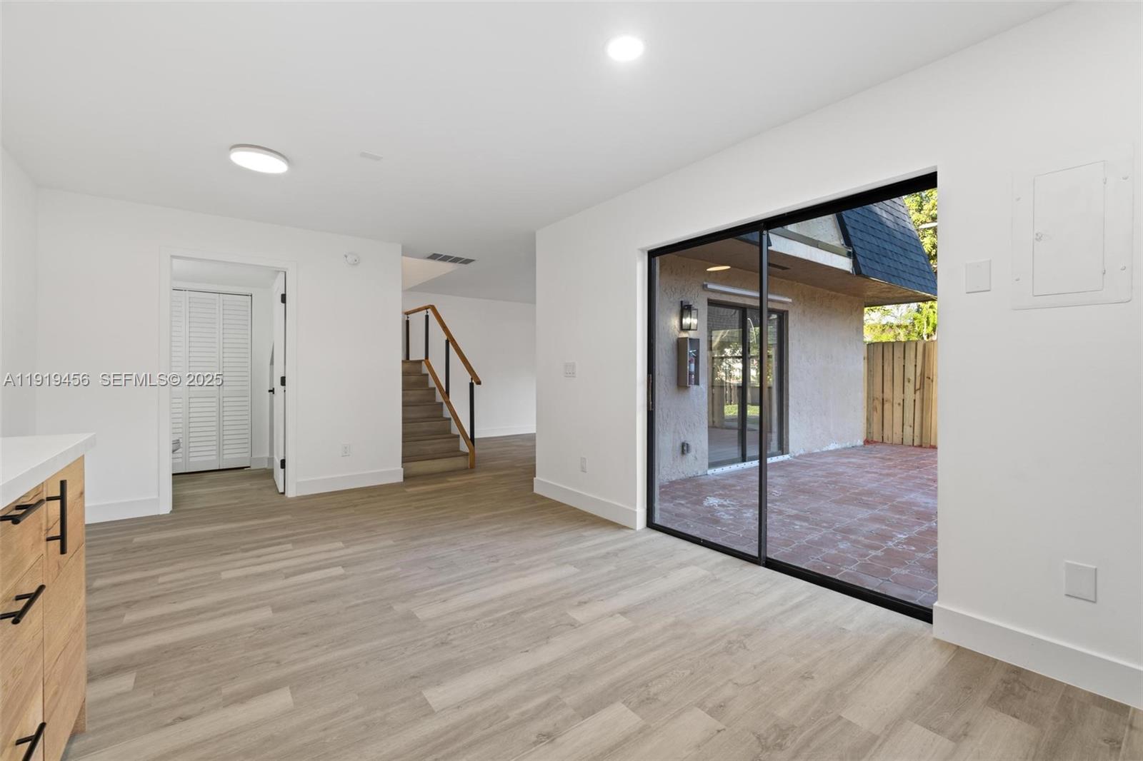 CAMELOT ONE CONDO - Residential