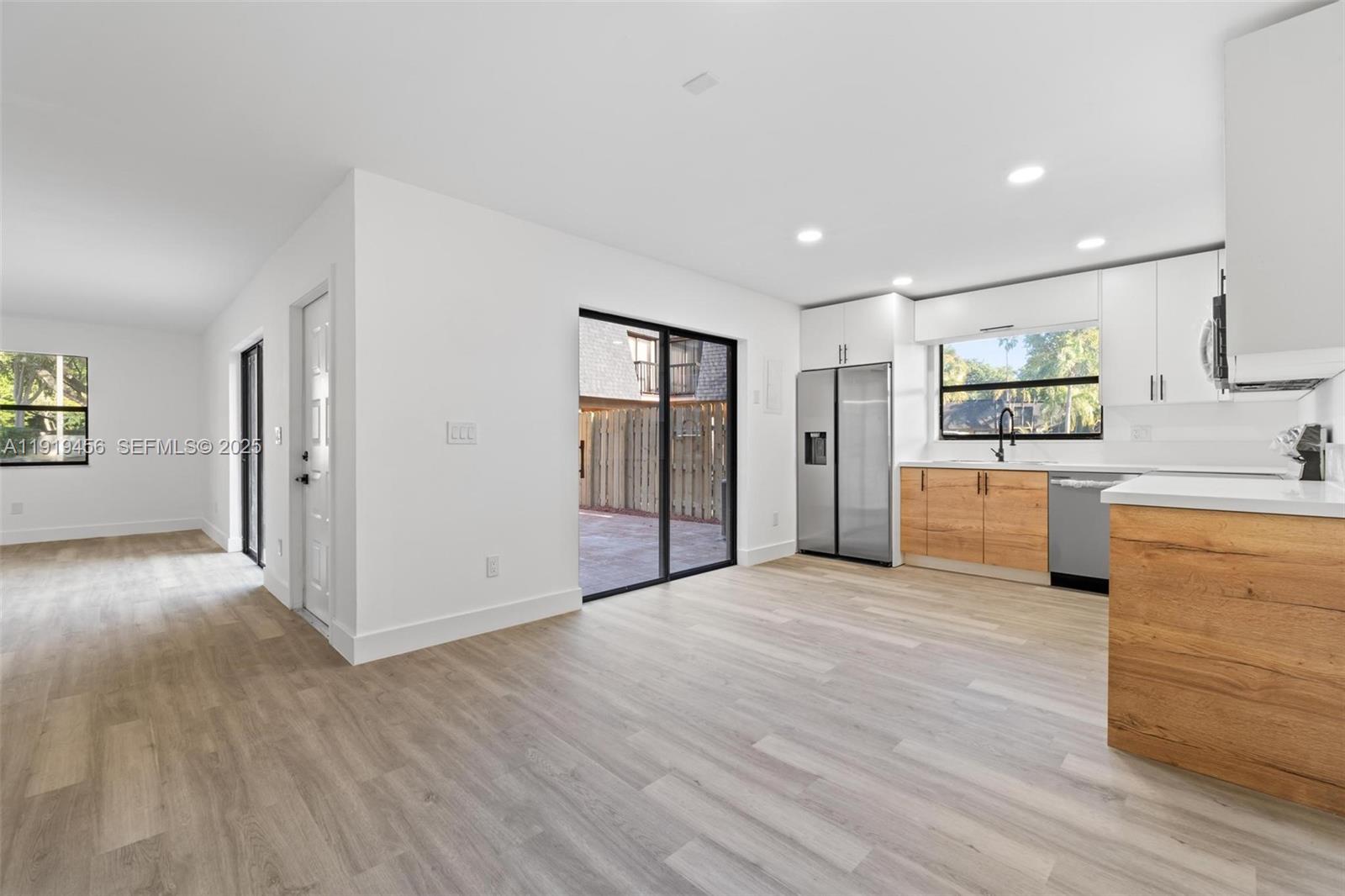 CAMELOT ONE CONDO - Residential