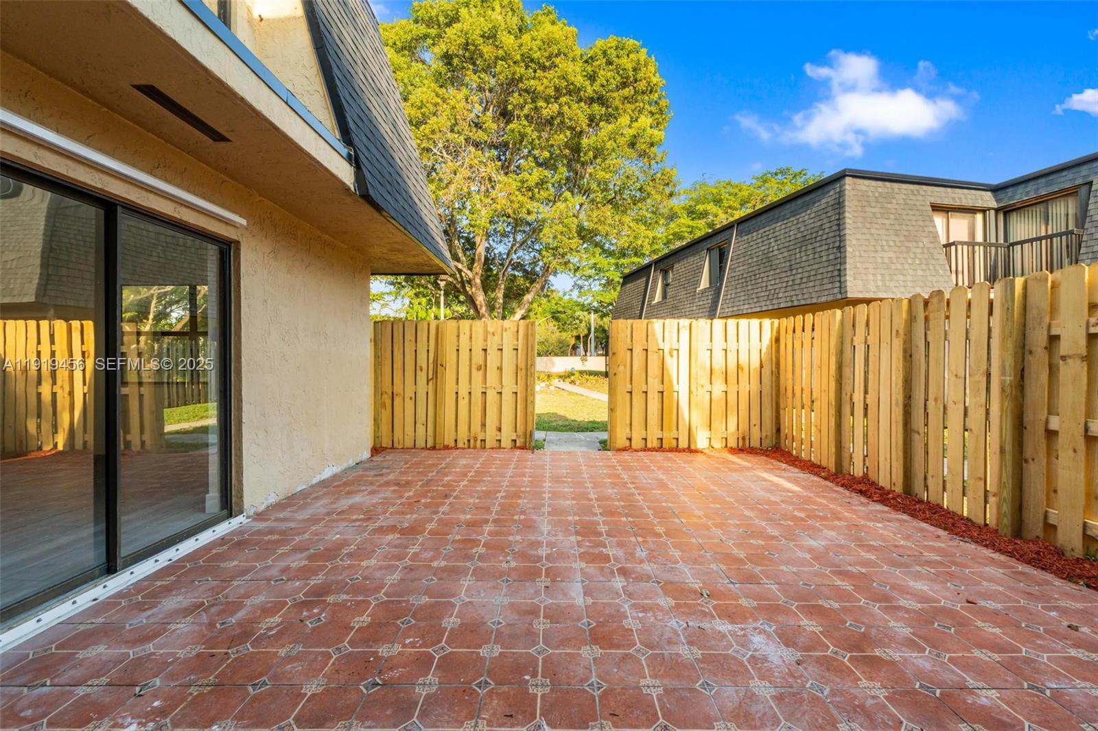 CAMELOT ONE CONDO - Residential