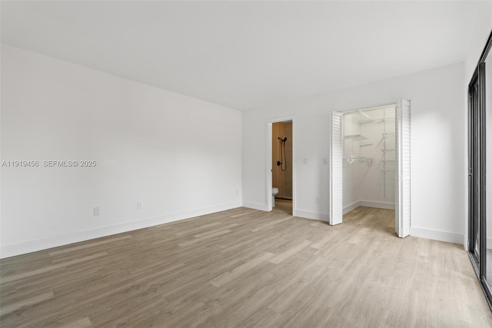 CAMELOT ONE CONDO - Residential