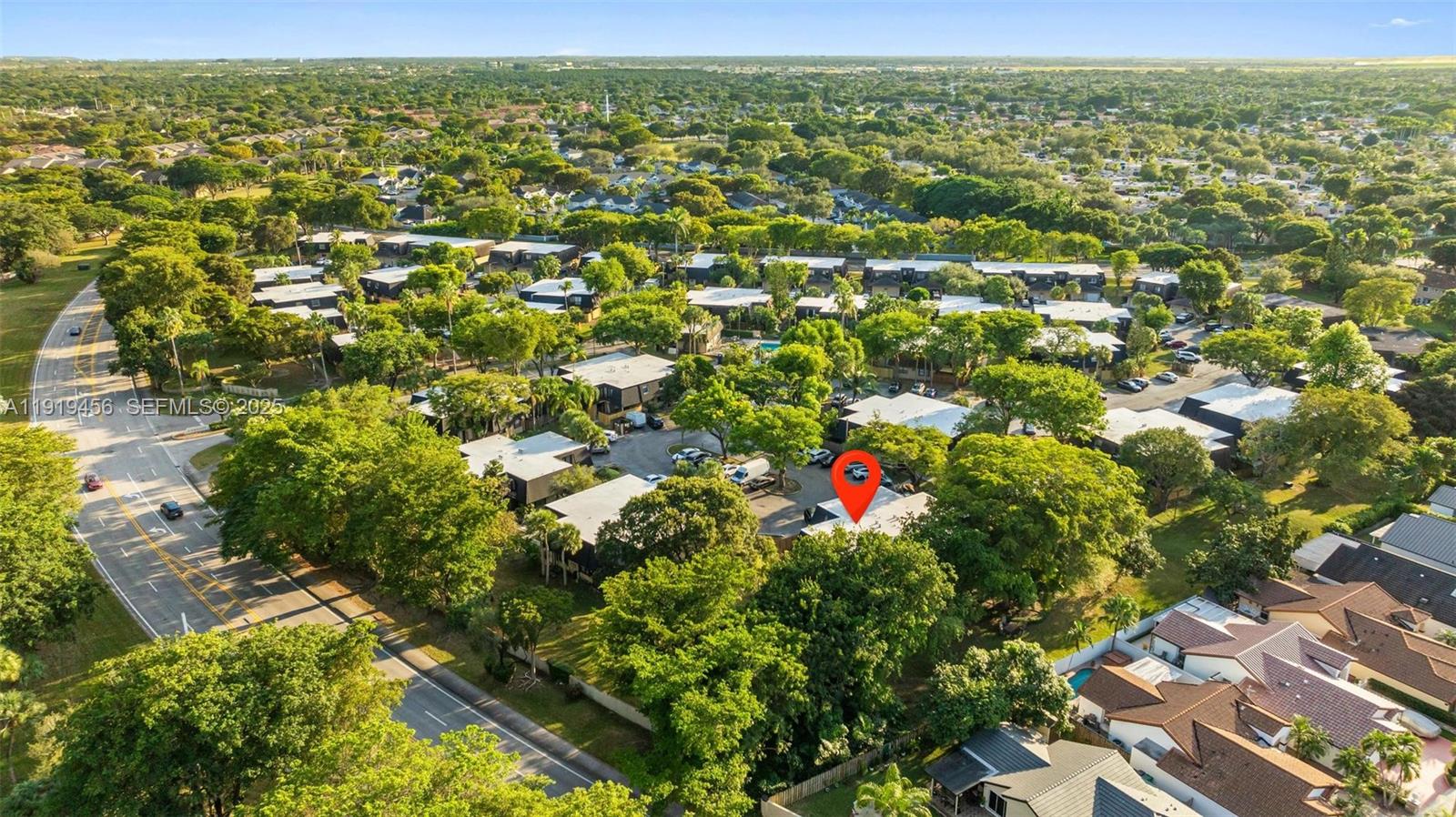 CAMELOT ONE CONDO - Residential