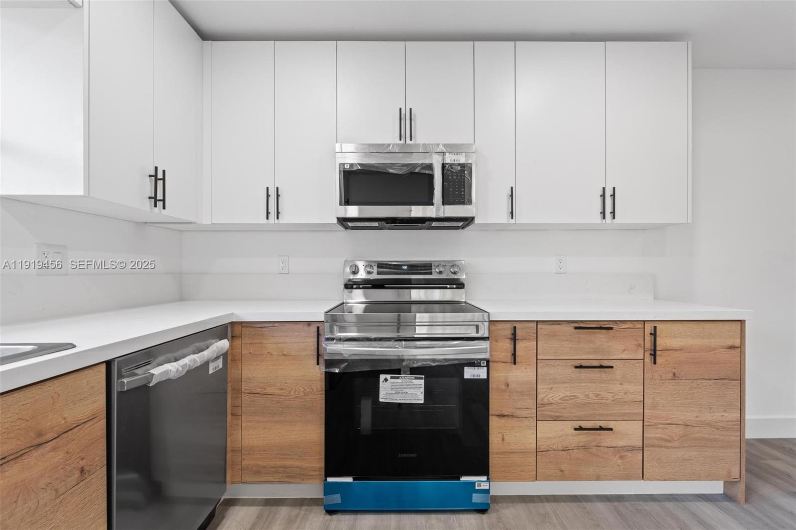 CAMELOT ONE CONDO - Residential