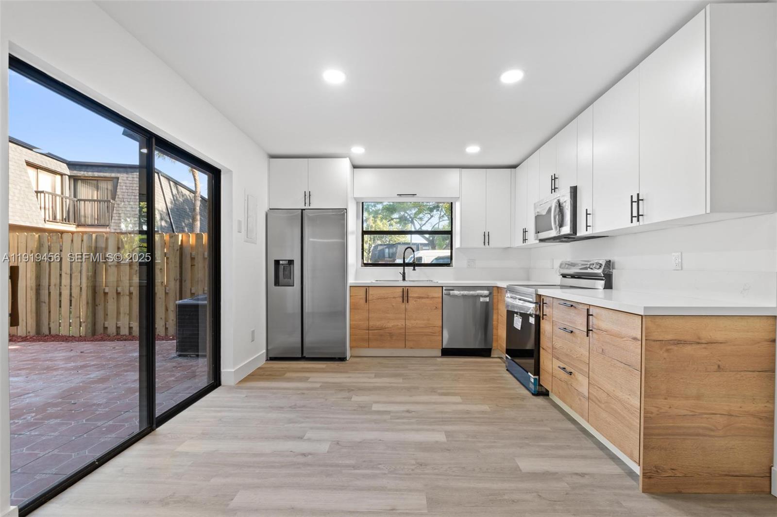 CAMELOT ONE CONDO - Residential