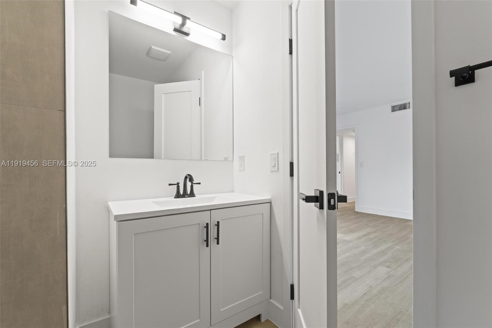 CAMELOT ONE CONDO - Residential