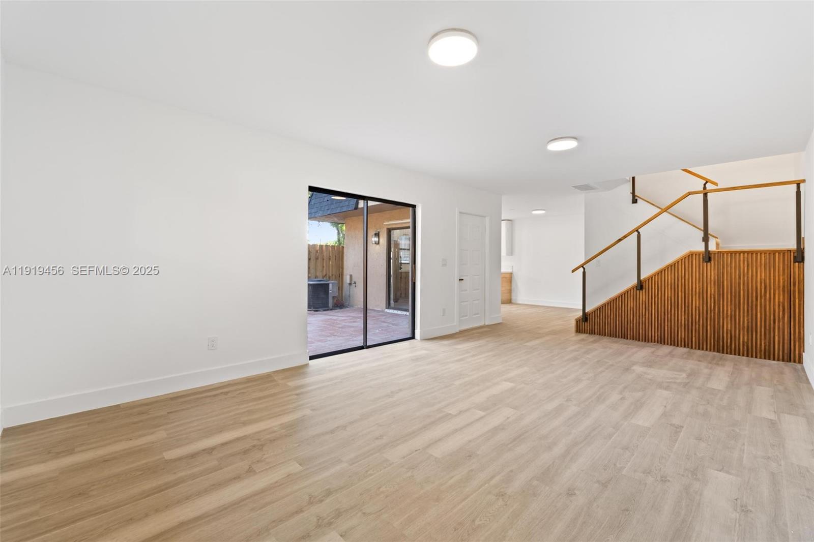 CAMELOT ONE CONDO - Residential