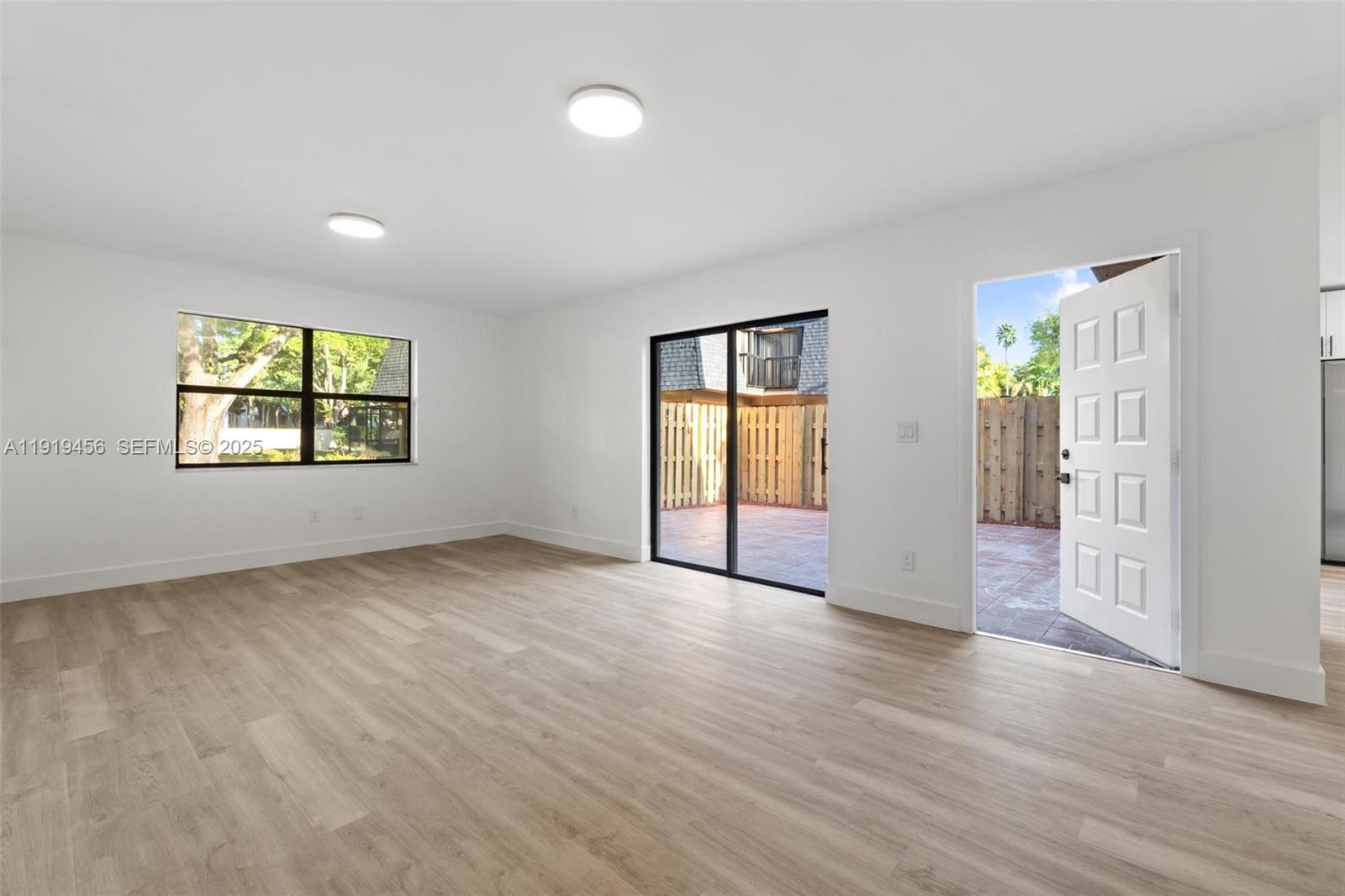 CAMELOT ONE CONDO - Residential