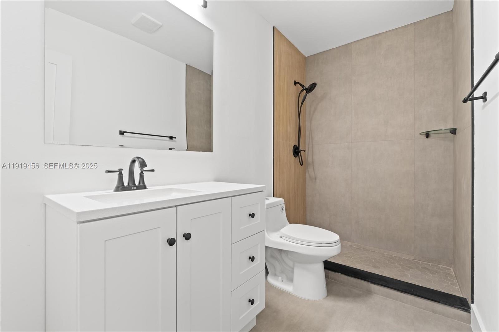 CAMELOT ONE CONDO - Residential