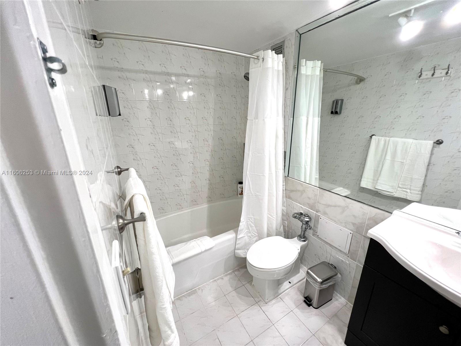 Photo 10 of 43 of 5445 Collins Ave 1515 condo