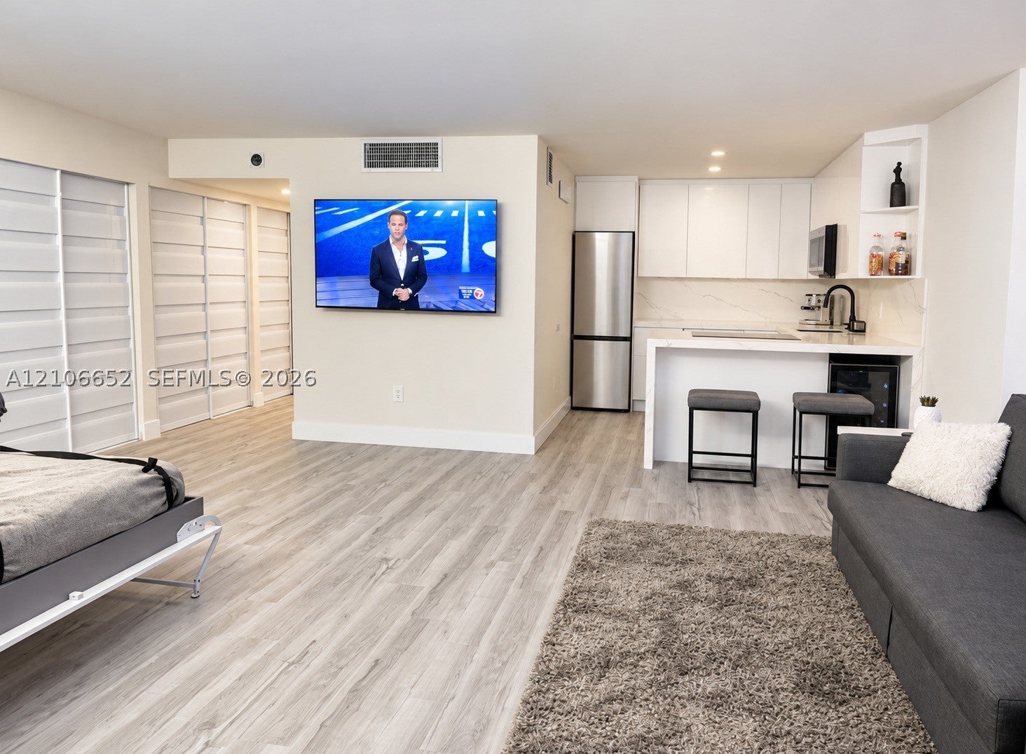 345 Ocean Dr 325