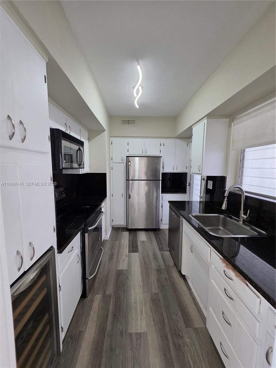 MEDITERRANEAN APARTMENTS - Residential Lease