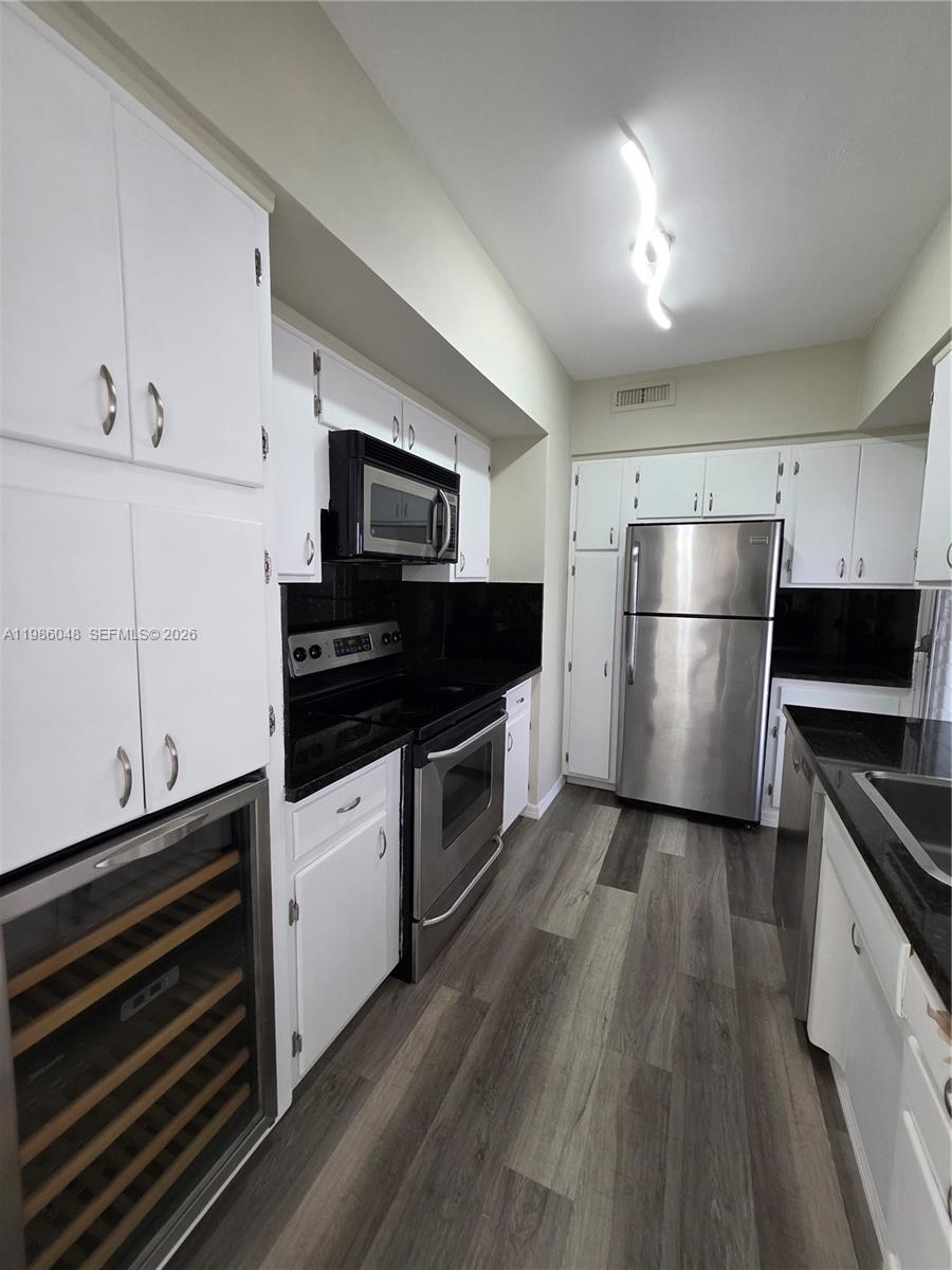 MEDITERRANEAN APARTMENTS - Residential Lease