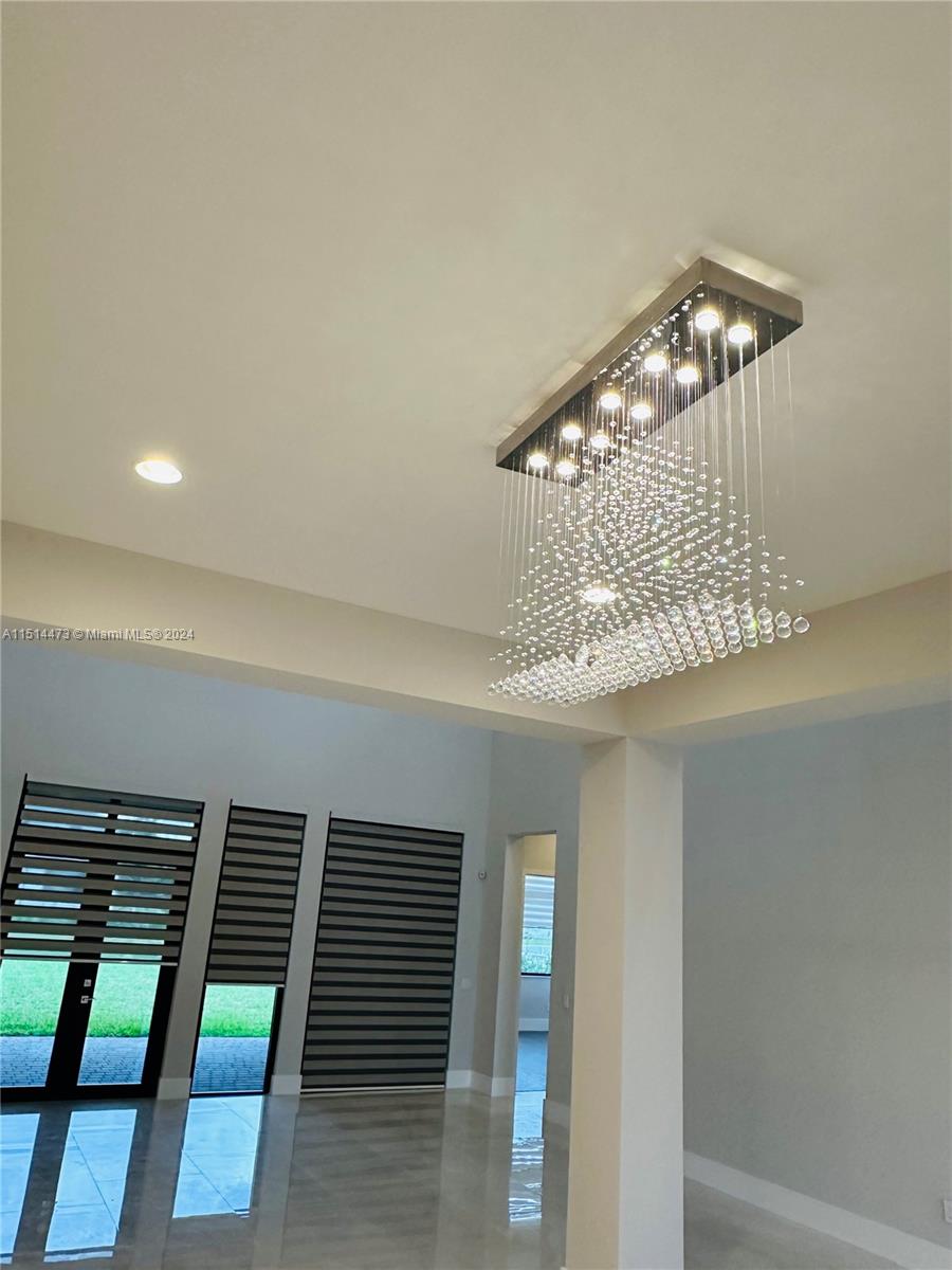 CIRCLE S ESTATES - Residential