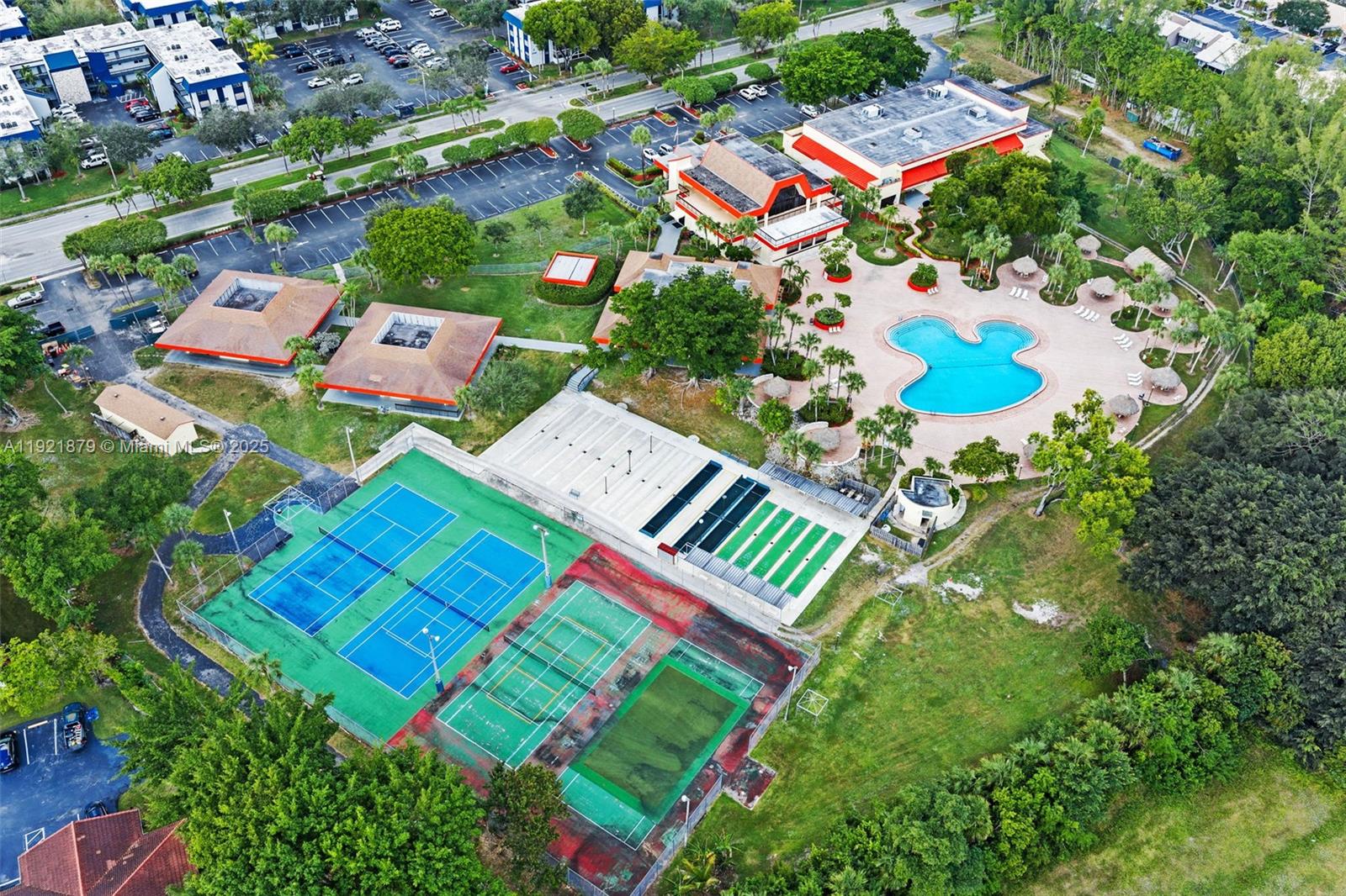 HOLIDAY SPRINGS VILLAGE 1 - Residential