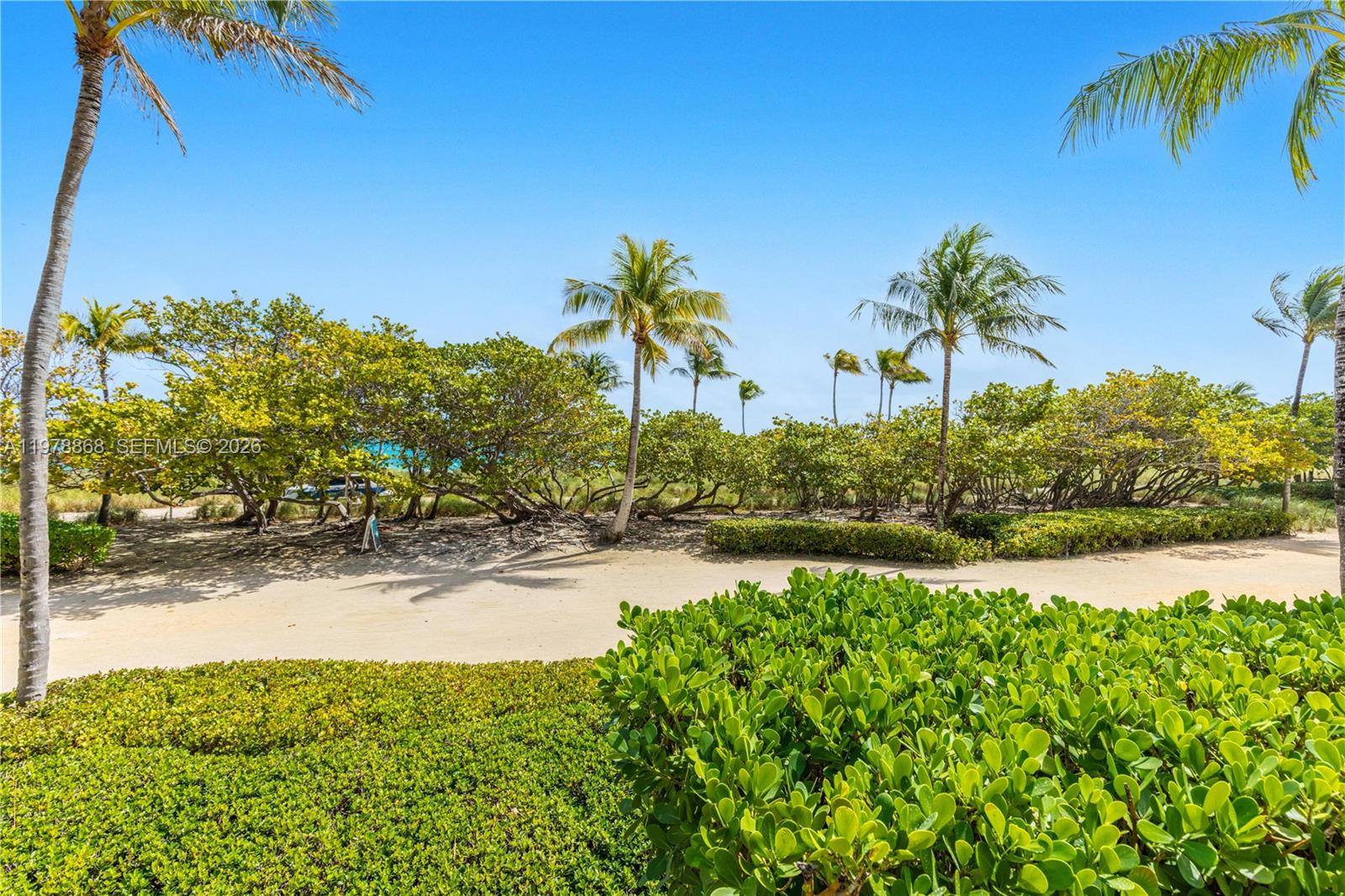 THE PLAZA OF BAL HARBOUR - Residential