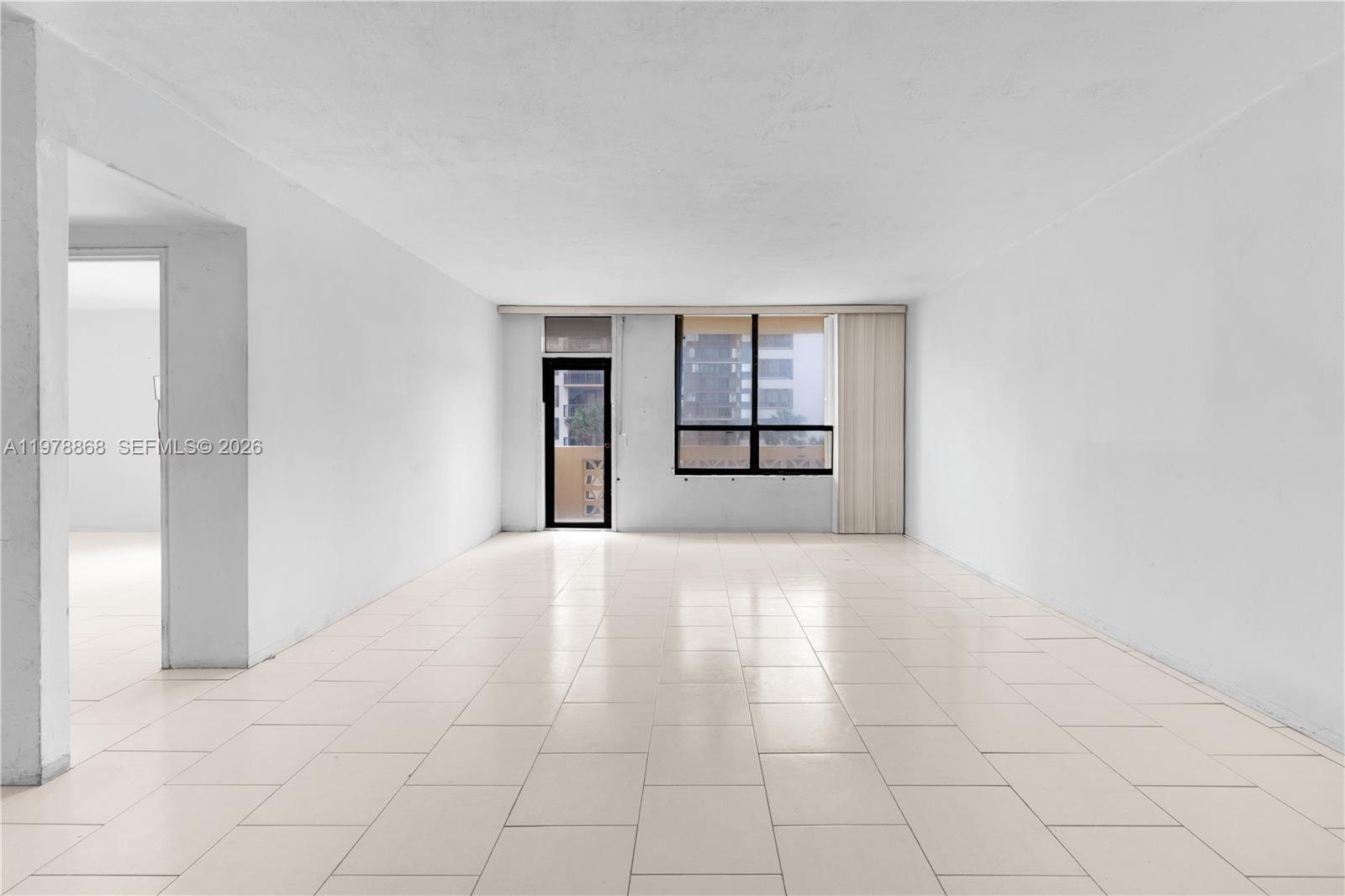 THE PLAZA OF BAL HARBOUR - Residential