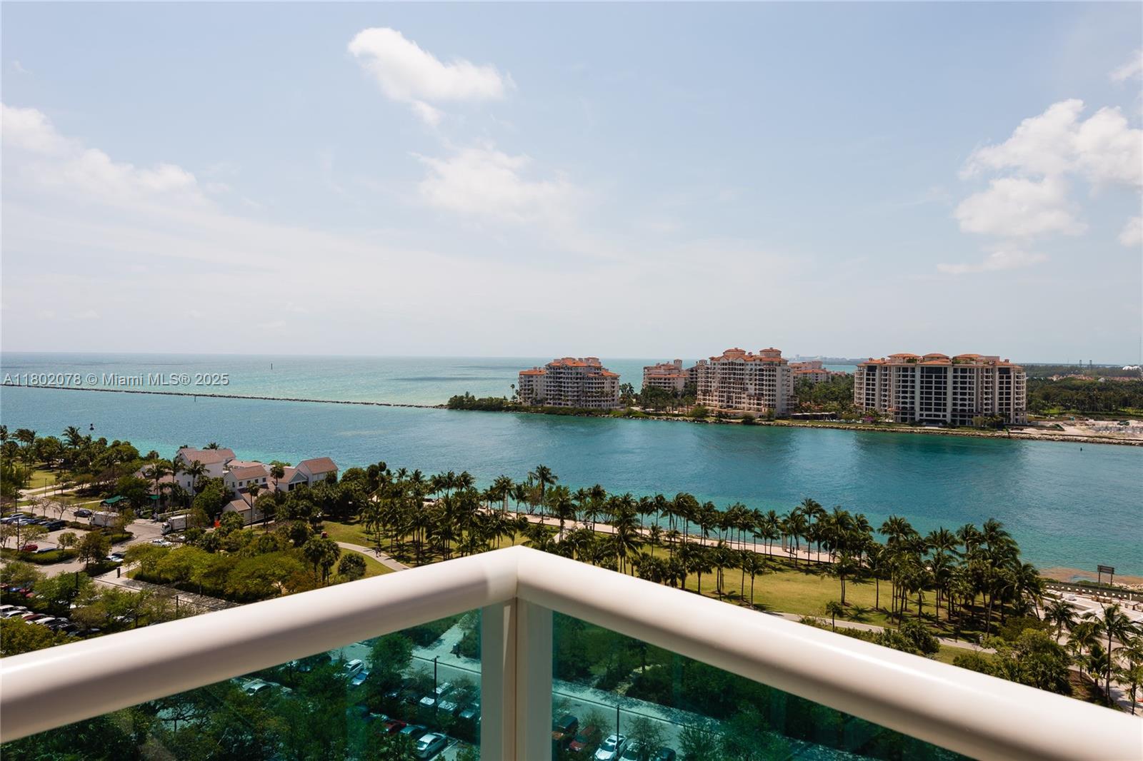 Rental Property at 300 S Pointe Dr 1504, Miami Beach, Miami-Dade County, Florida - Bedrooms: 2 
Bathrooms: 3  - $10,900 MO.