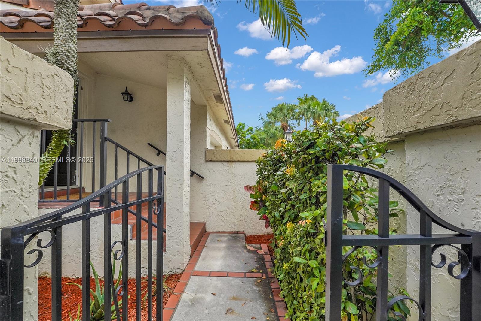 LA MIRADA AT BOCA POINTE - Residential