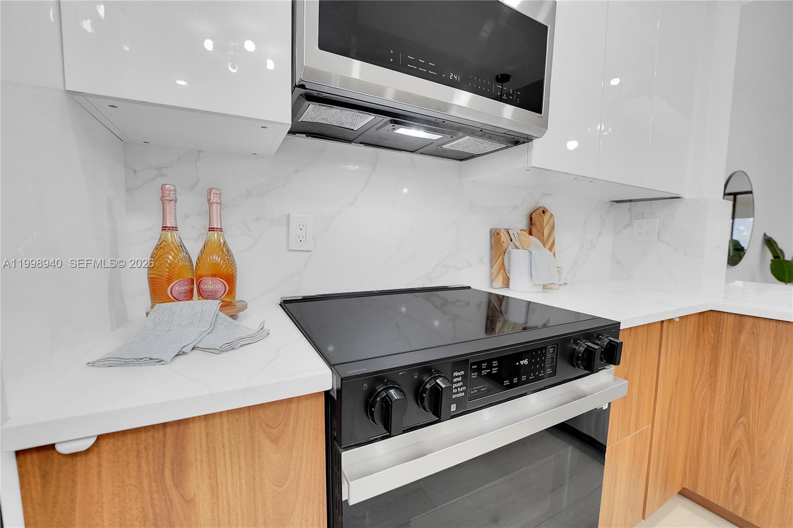 LA MIRADA AT BOCA POINTE - Residential