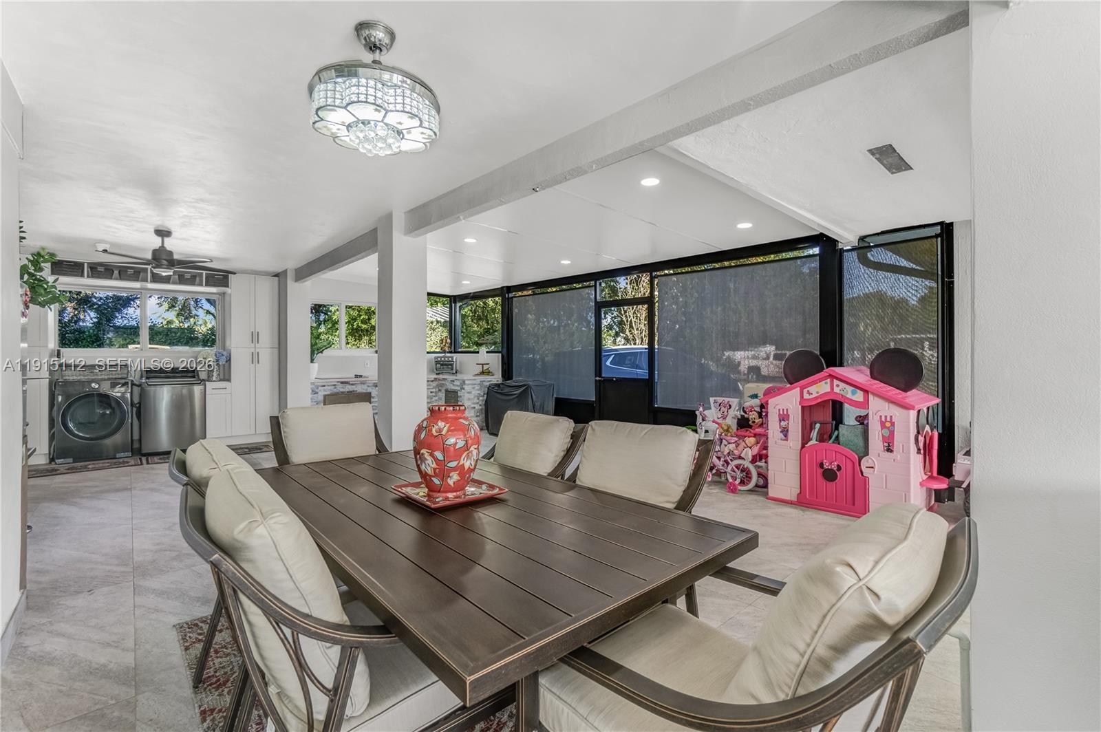 BURR ROAD ESTATES - Residential