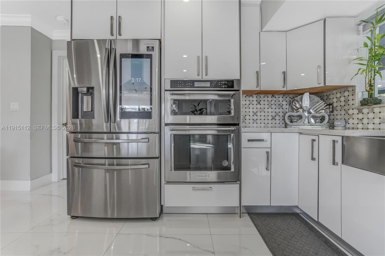 BURR ROAD ESTATES - Residential