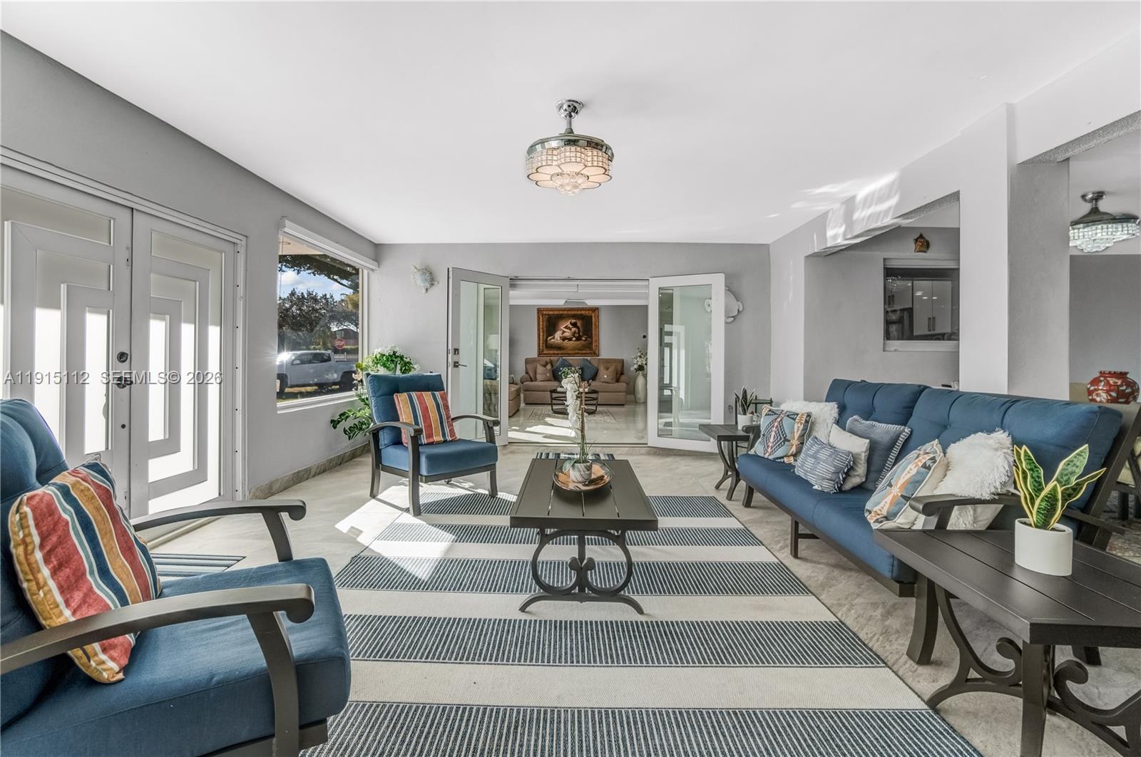 BURR ROAD ESTATES - Residential