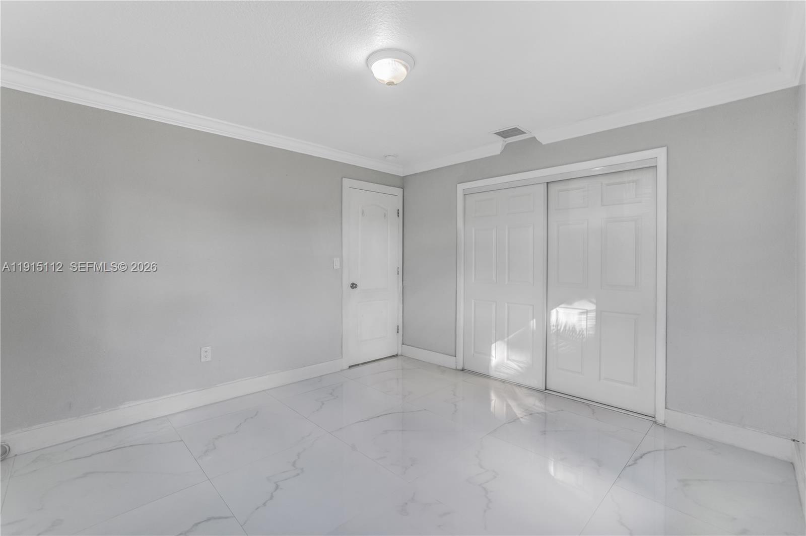 BURR ROAD ESTATES - Residential