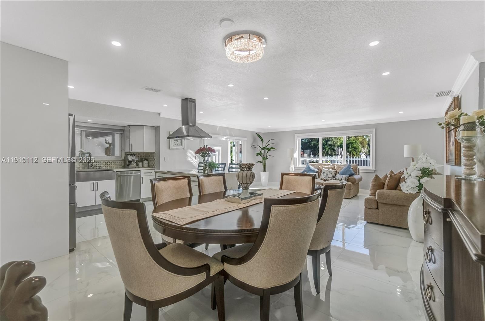 BURR ROAD ESTATES - Residential