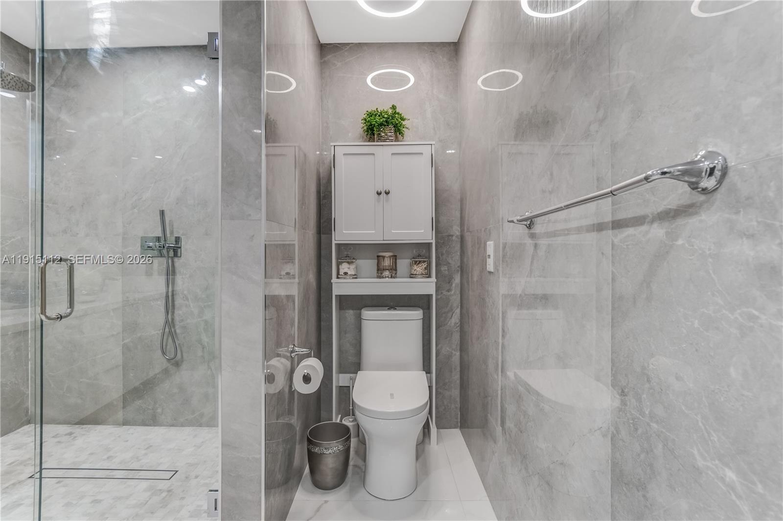 BURR ROAD ESTATES - Residential